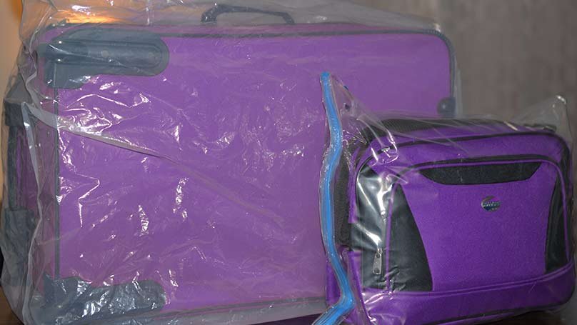 Pack Clothes in Airtight Bags When Travel to Prevent Bedbugs